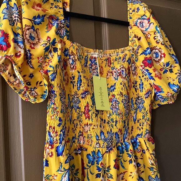 Welove Fashion Floral Wide Leg Jumpsuit/Romper NWT - Picture 2 of 4